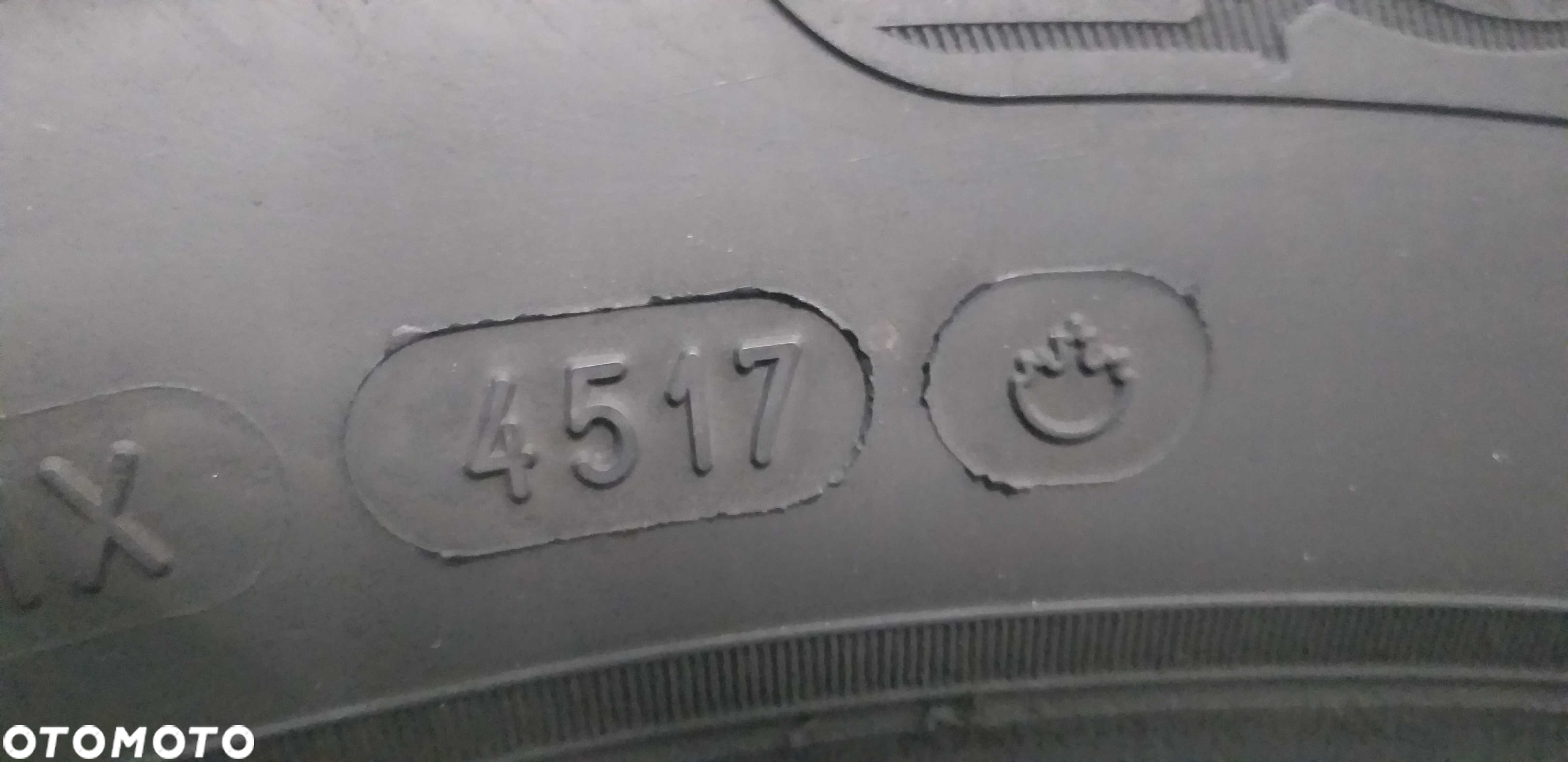 P526480M Para 235/65R16 108H Michelin Defender dot.4517 całoroczne - 6