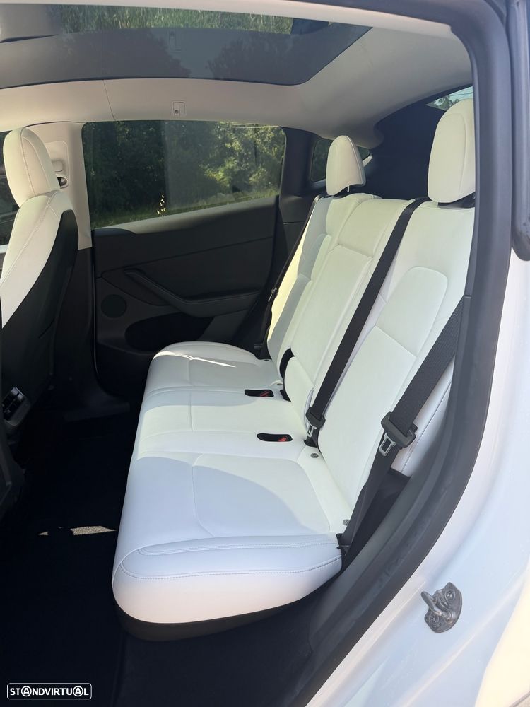 Tesla Model Y Long Range Tração Integral - 16