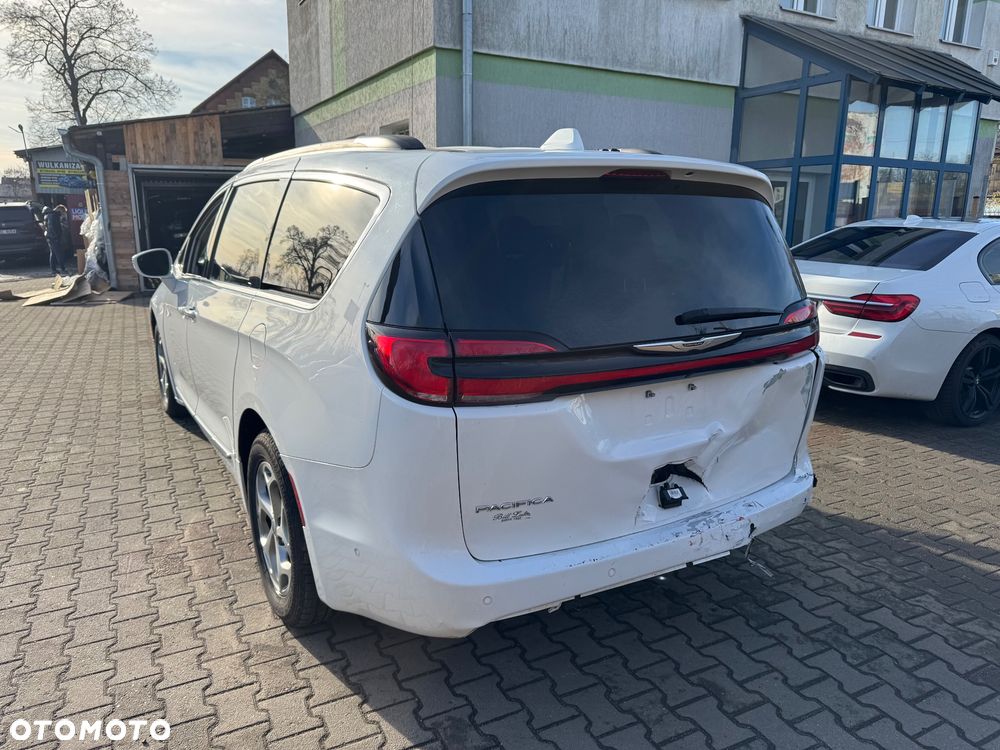 Chrysler Pacifica - 6