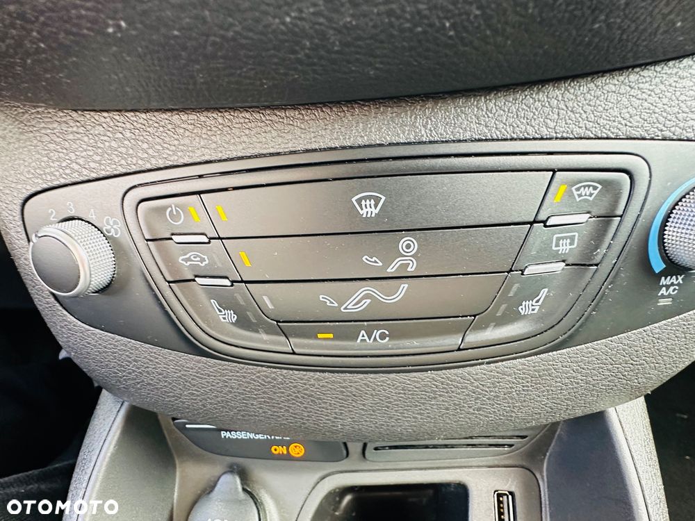 Ford Tourneo Courier - 8