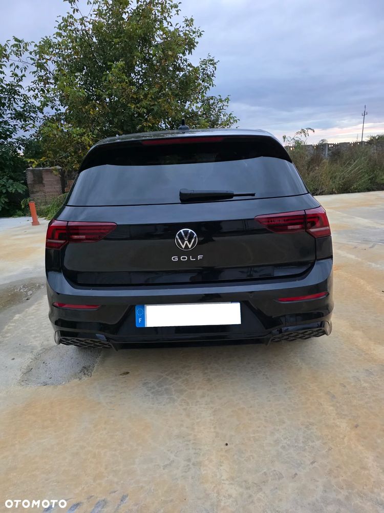Volkswagen Golf 2.0 TDI R-Line DSG - 29
