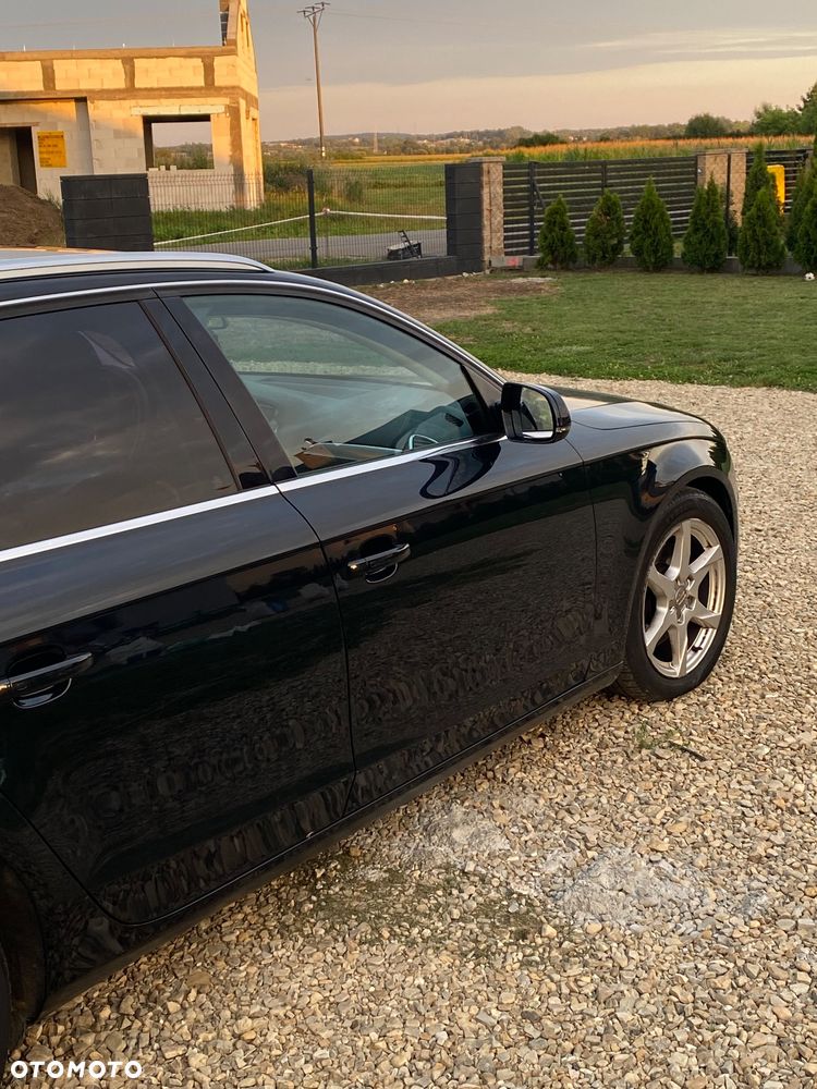 Audi A4 Avant 2.0 TDI - 10