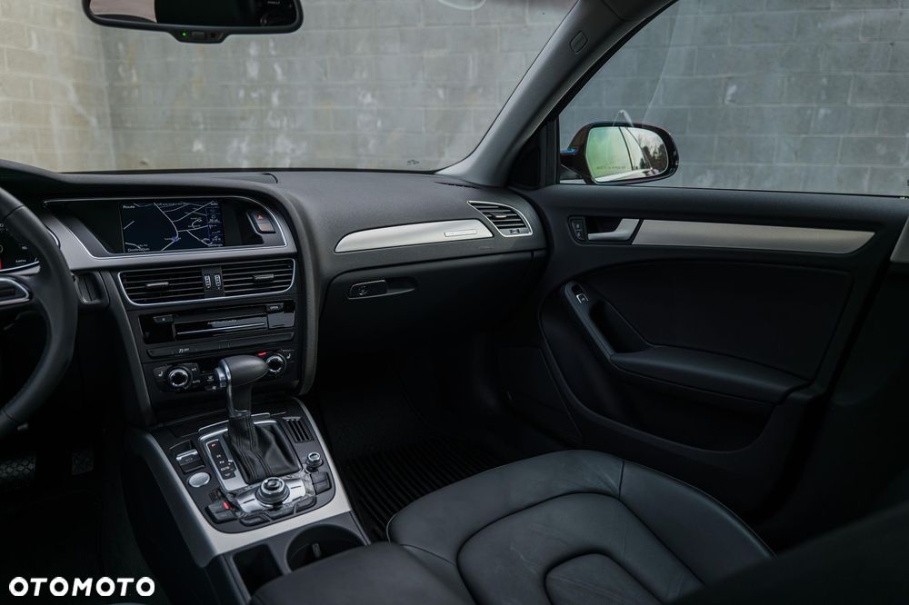 Audi A4 Limousine 2.0 TFSI ultra S tronic design - 23