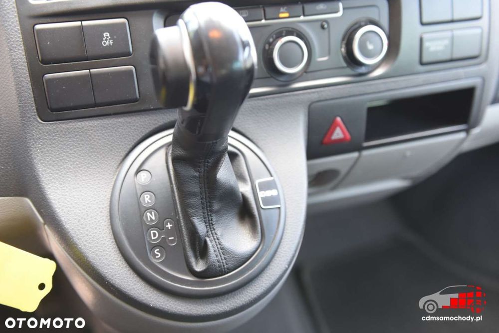 Volkswagen Transporter - 28