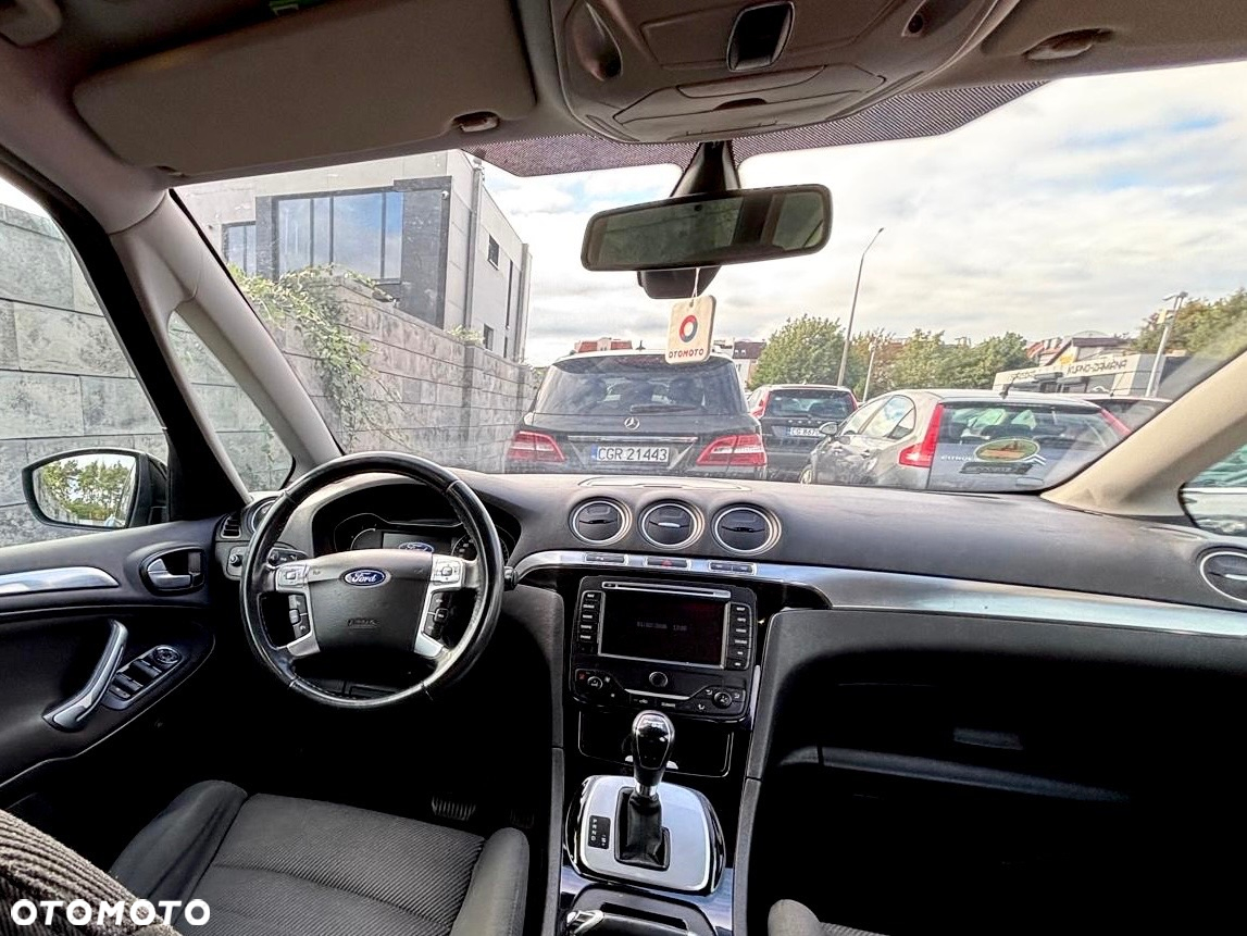 Ford S-Max - 14