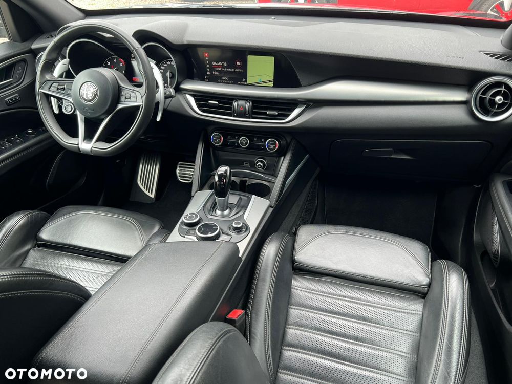 Alfa Romeo Stelvio 2.2 JTDM Executive Q4 - 19