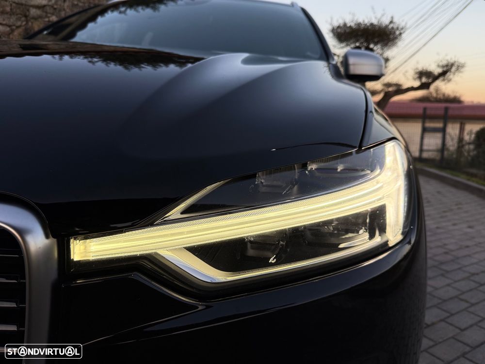 Volvo XC 60 2.0 D4 R-Design Geartronic - 24