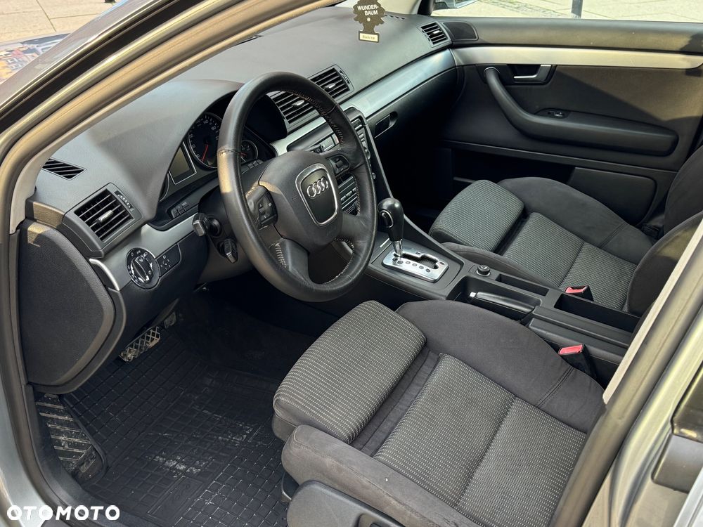 Audi A4 Avant - 9