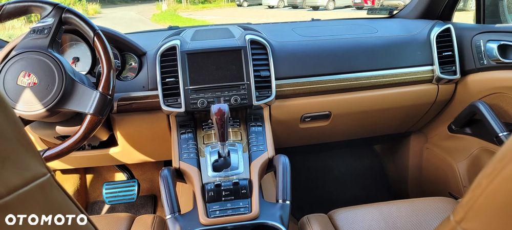 Porsche Cayenne S - 8