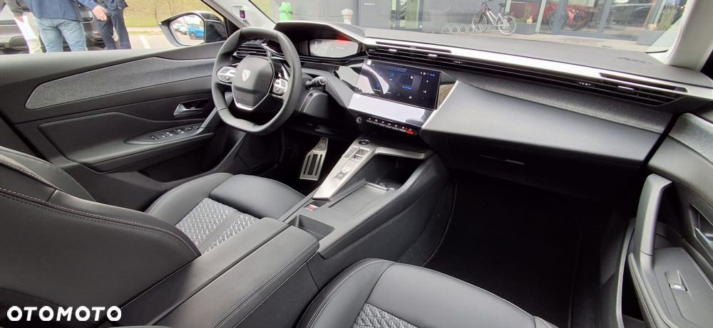 Peugeot 308 1.2 mHEV Allure S&S e-DCS6 - 20