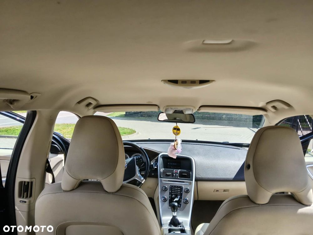 Volvo XC 60 - 6