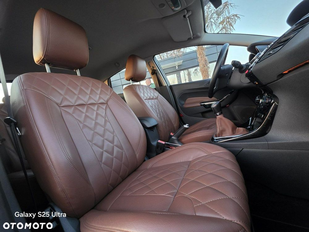 Ford Fiesta 1.6 TDCi Titanium - 29