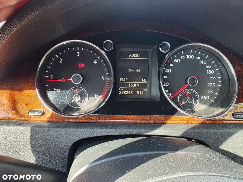 Volkswagen Passat 2.0 TDI 4Mot Highline - 24