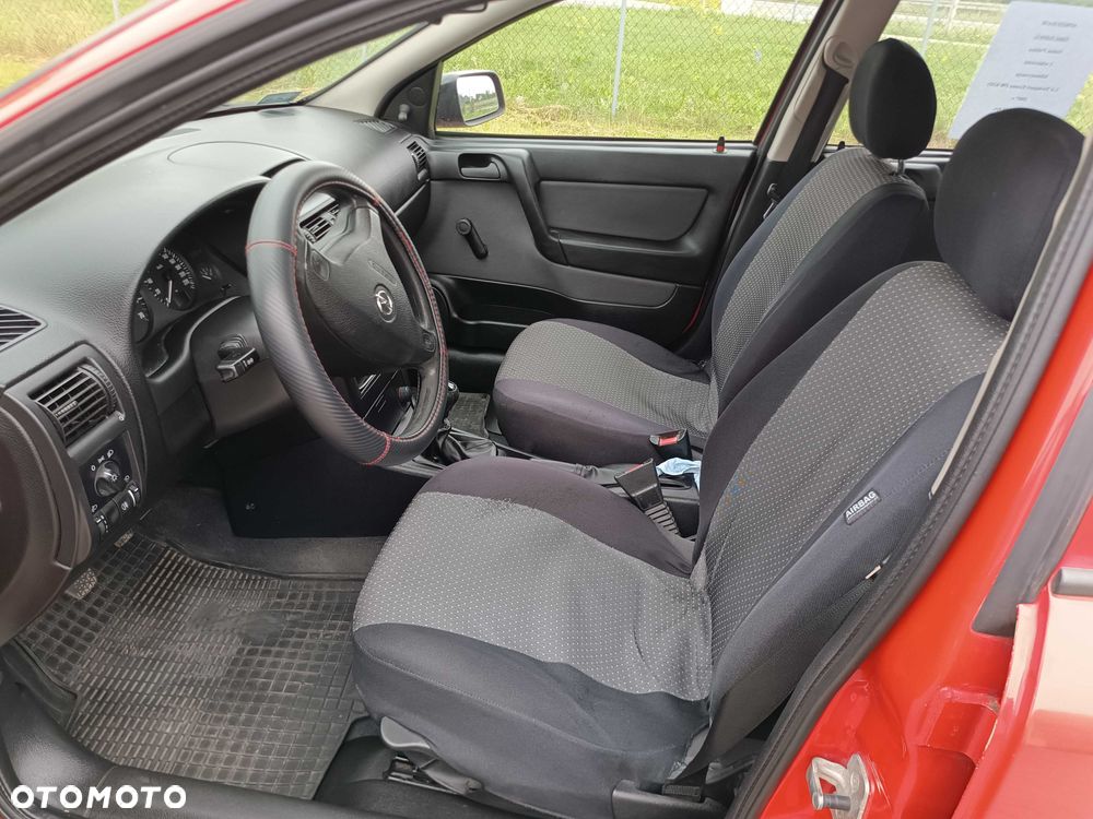 Opel Astra - 4