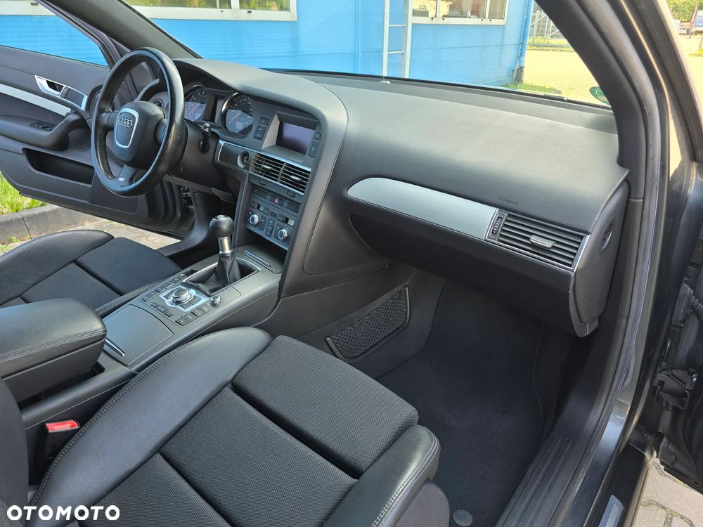 Audi A6 Limousine 2.4 - 13
