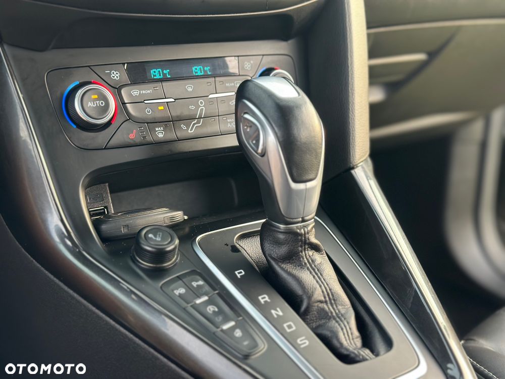 Ford Focus - 37