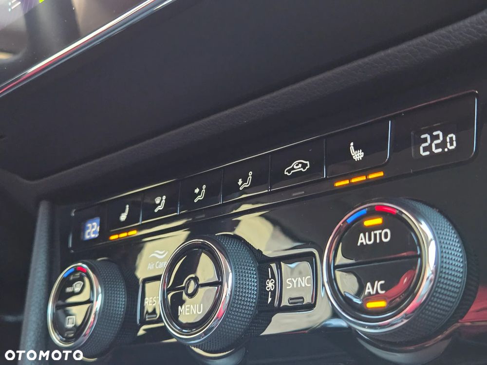 Skoda Superb 1.5 TSI Ambition DSG - 27