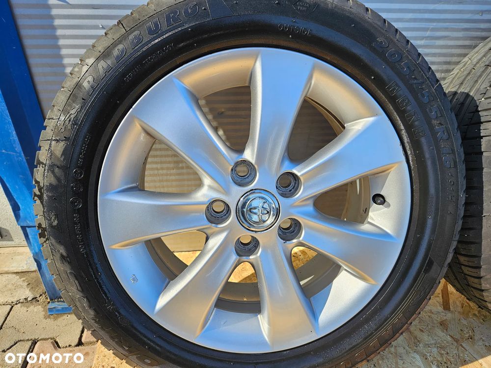 toyota corolla verso II koła felgi aluminiowe 16 42611-0f100 - 4
