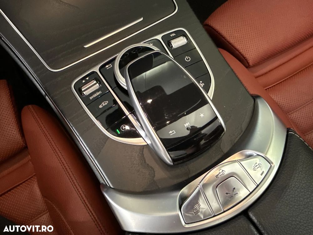 Mercedes-Benz C 220 d 4MATIC Aut. - 24