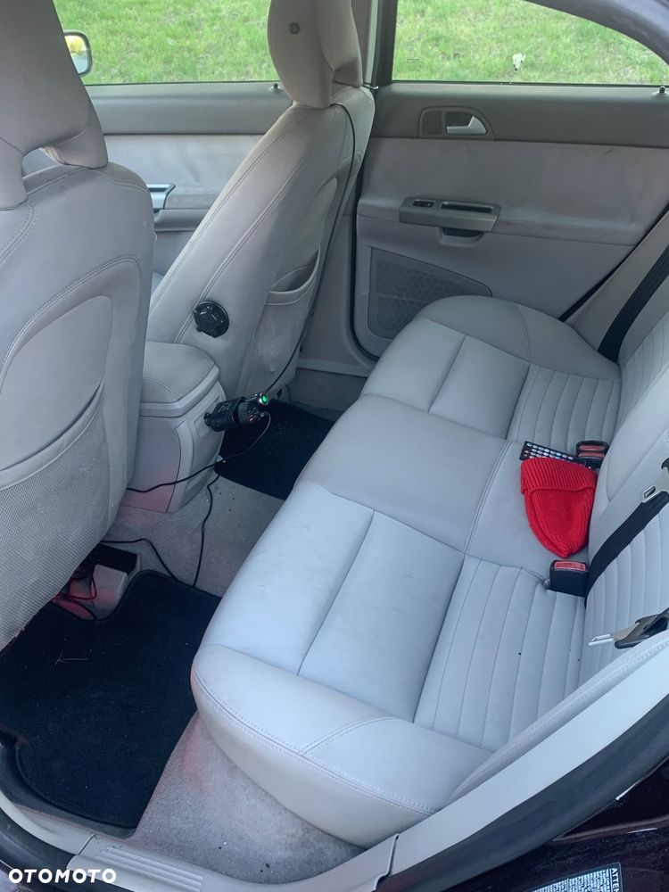 Volvo S40 2.0D Momentum - 9