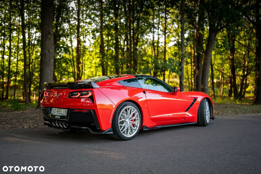 Chevrolet Corvette - 5