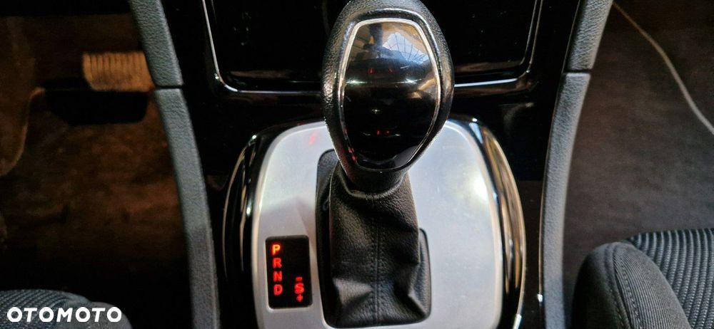 Ford S-Max - 16