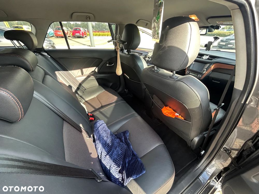 Toyota Avensis 2.0 Prestige MS - 6