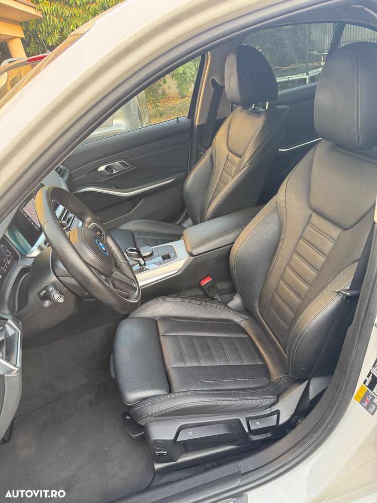 BMW Seria 3 320e Aut. Sport Line - 14