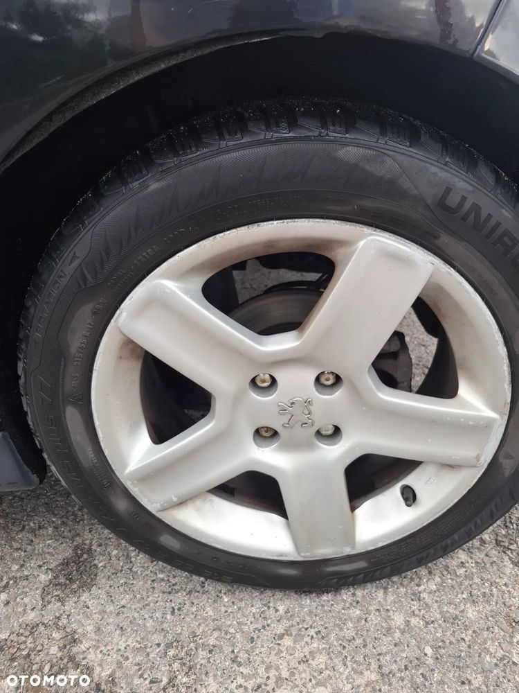 Peugeot 207 CC 1.6 Intense - 21