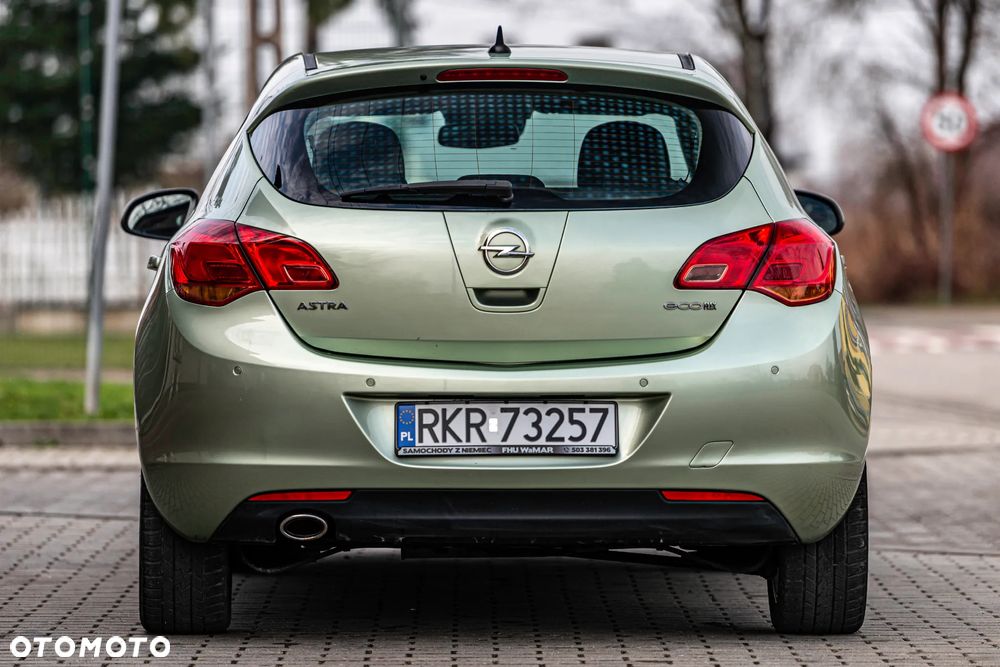 Opel Astra 1.4 Turbo - 17