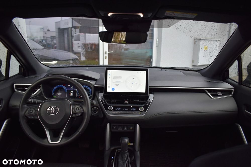 Toyota Corolla Cross 2.0 Hybrid Executive - 11
