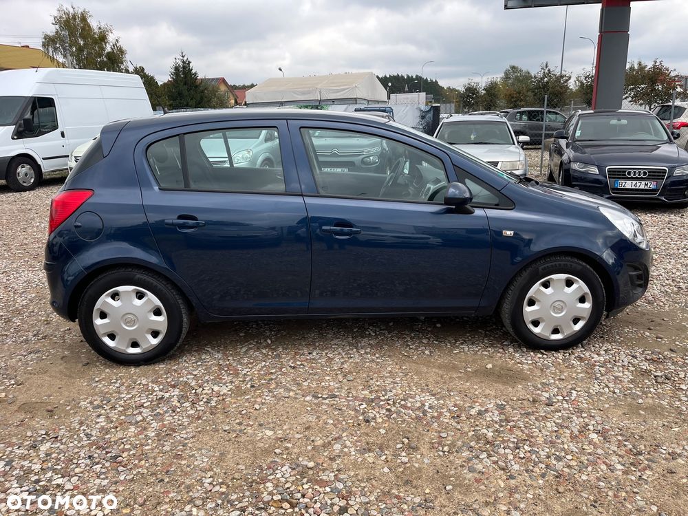 Opel Corsa 1.4 16V Active - 30
