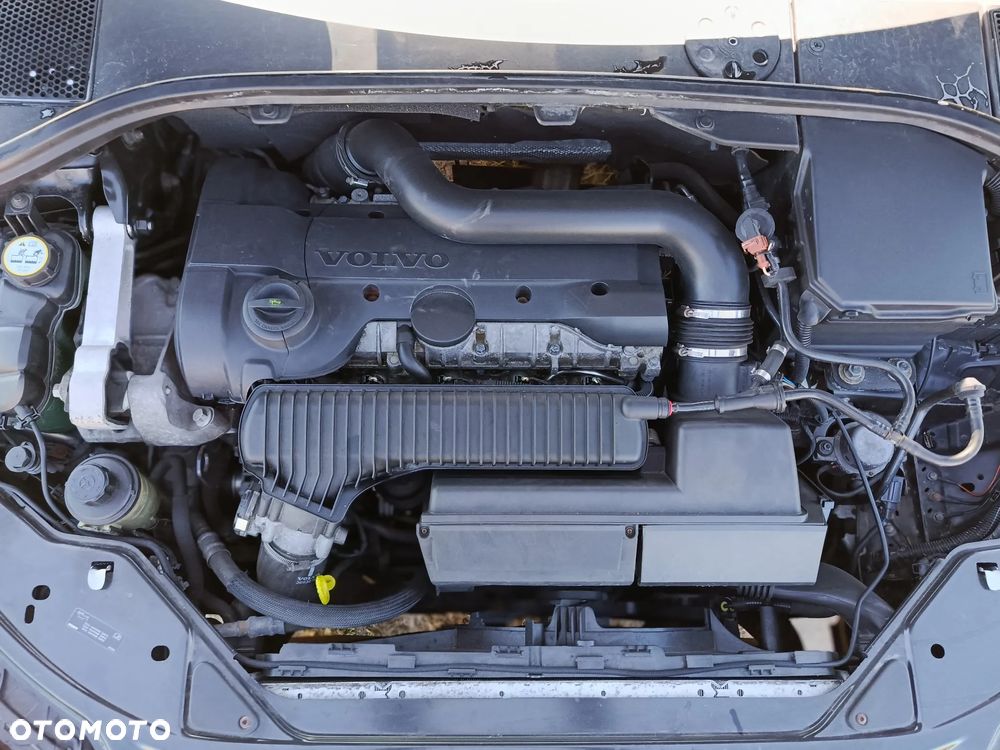Volvo V70 2.5T Momentum - 9