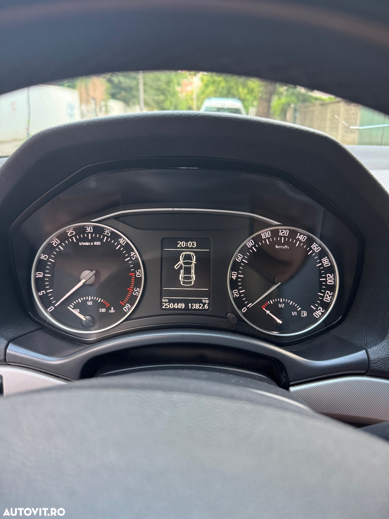 Skoda Octavia Combi 2.0 TDI Drive - 2
