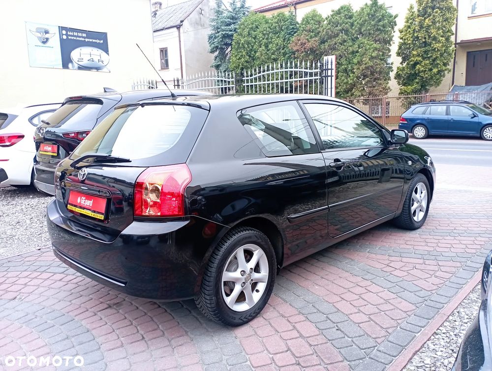 Toyota Corolla 1.6 VVT-i Sol - 4