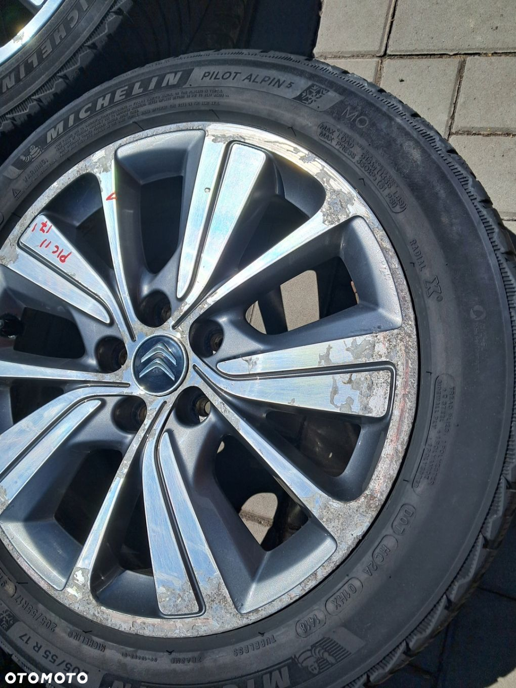 Citroen C4 Grand Picasso II Felgi aluminiowe 9677090377 7.0"x17" 5x108 ET50 - 3