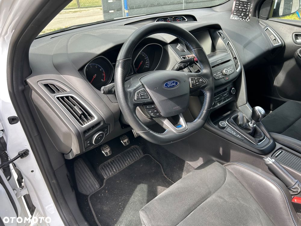 Ford Focus 2.3 EcoBoost S&S Allrad RS - 8