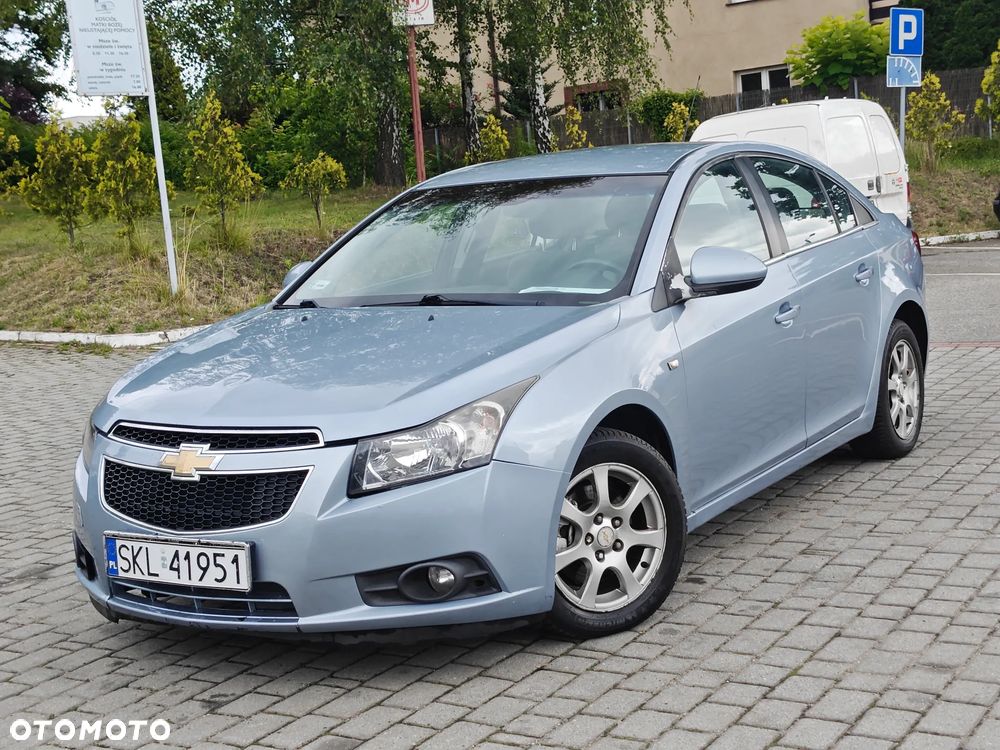 Chevrolet Cruze 2.0 LS - 4