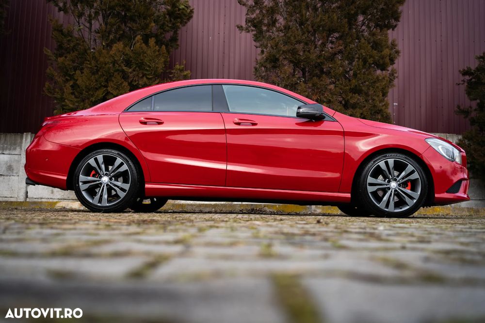 Mercedes-Benz CLA 200 AMG Line - 2