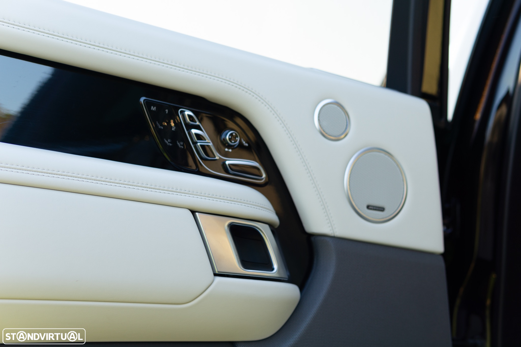 Land Rover Range Rover 2.0 Si4 PHEV Autobiography - 29