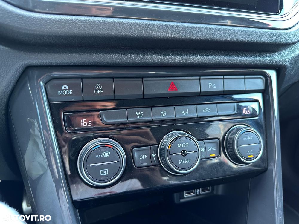 Volkswagen T-Roc - 14