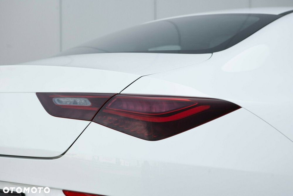 Mercedes-Benz CLA - 16