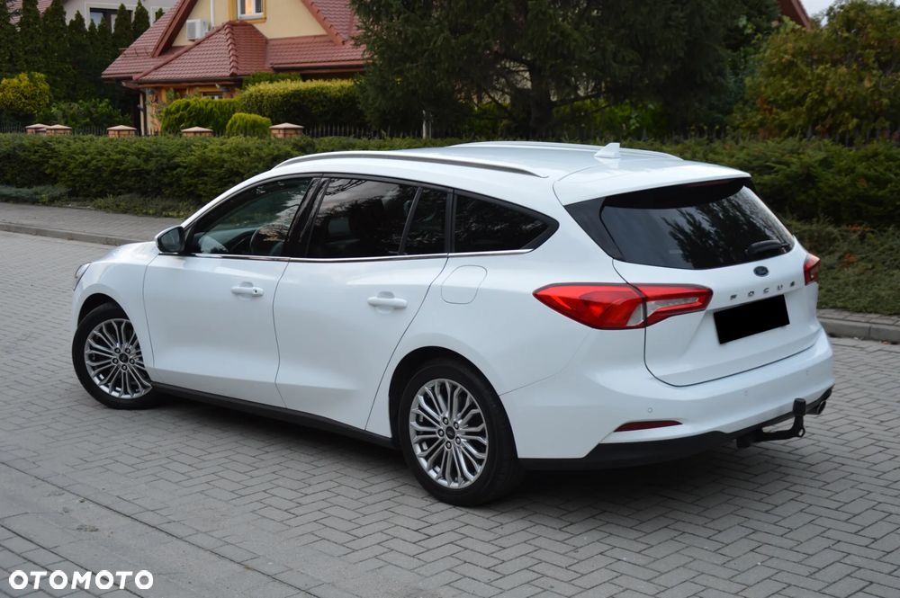 Ford Focus 1.5 EcoBoost STart-Stopp-System TITANIUM - 4