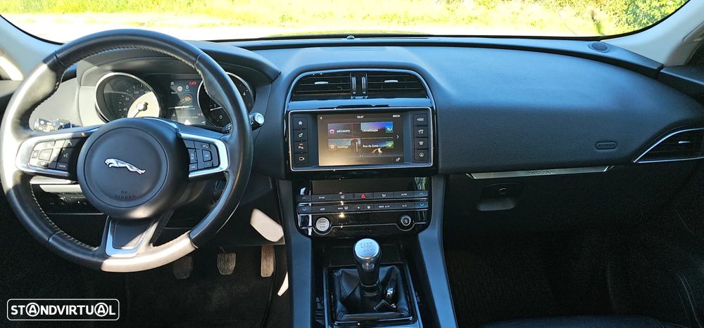 Jaguar F-Pace 2.0 i4D Prestige - 7