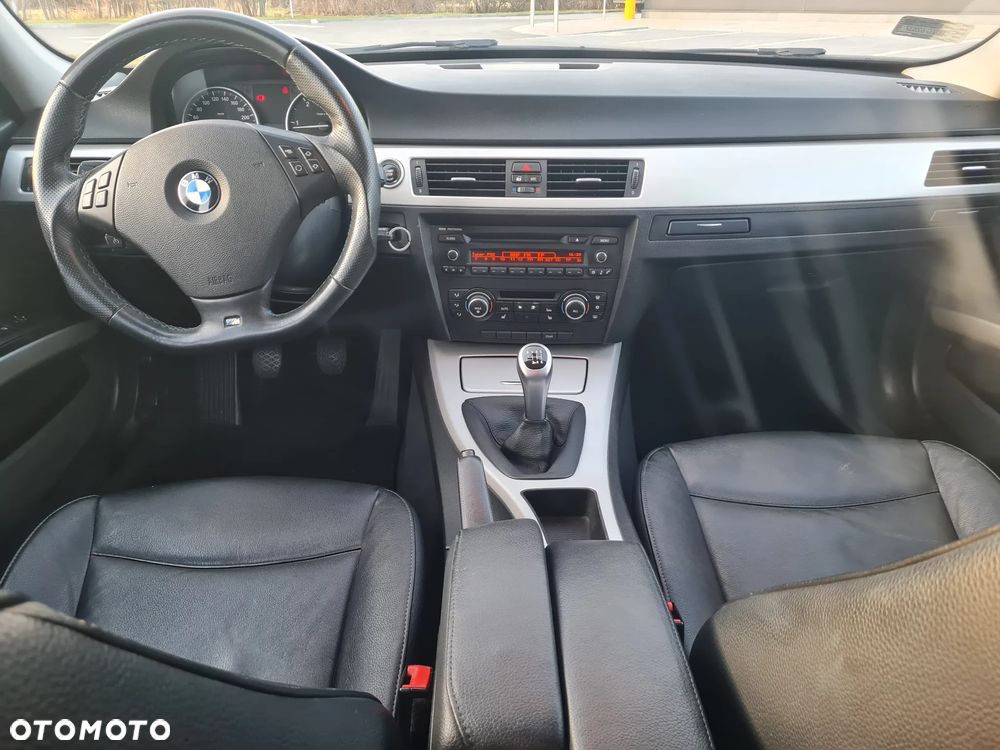 BMW Seria 3 320d - 13