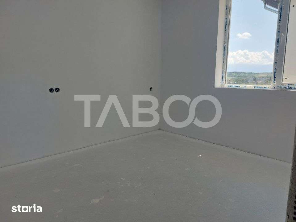 Duplex de vanzare 150 mp P+1E 4 camere 145 mp teren liber Cisnadie - Imagine principală: 5/12