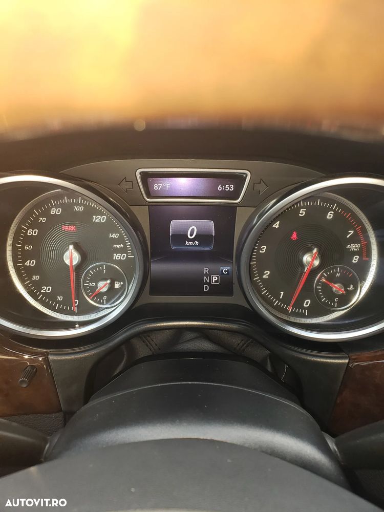 Mercedes-Benz GLS - 26