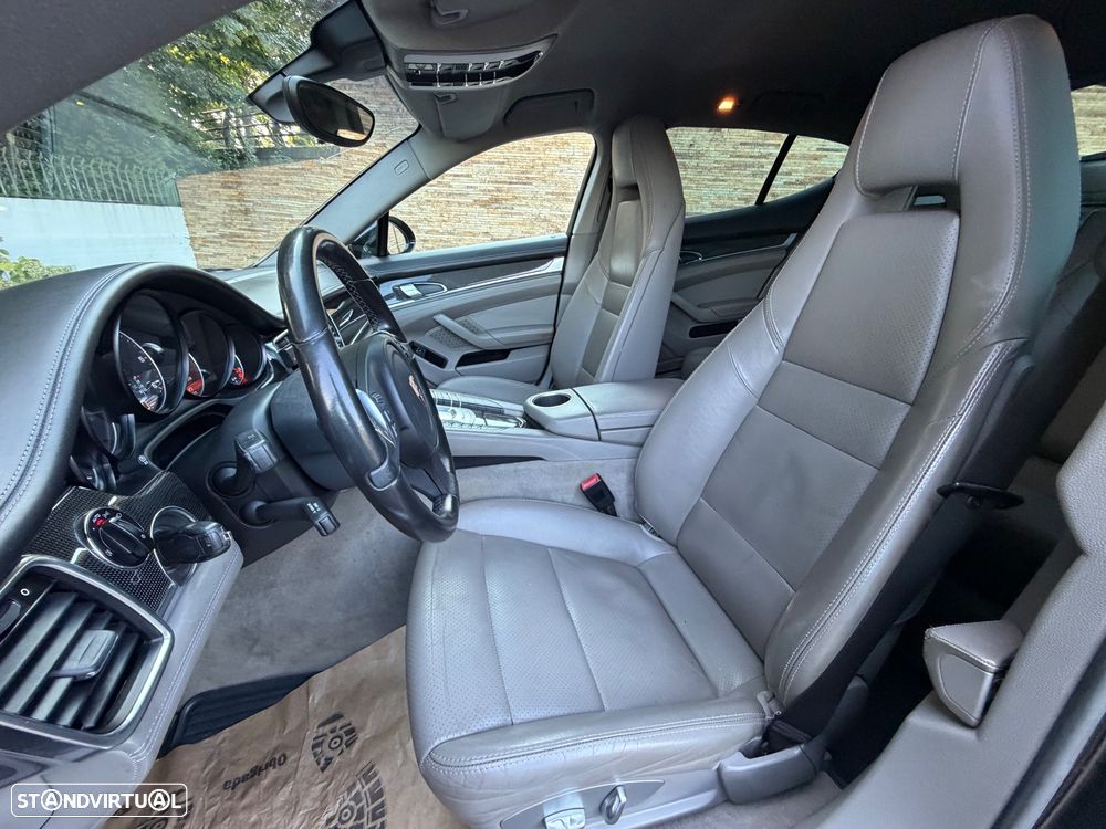 Porsche Panamera Platinum Edition - 25