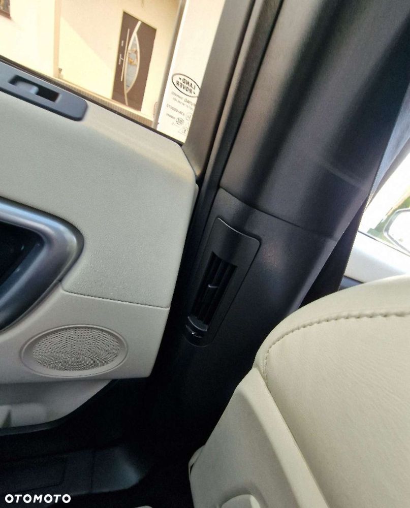 Land Rover Discovery Sport - 27