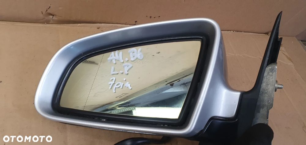 Lusterko lewe Audi A4 B6 7 PIN Europa LY7W - 6